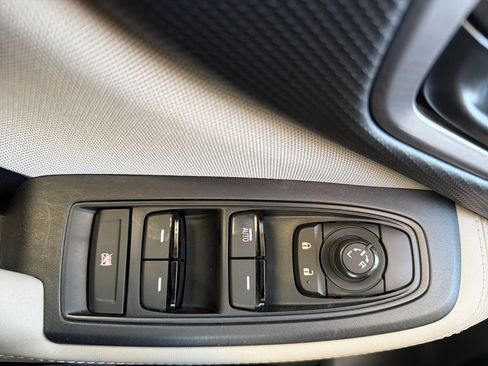 Certified 2023 Subaru Forester Base image 48