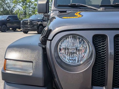 Used 2020 Jeep Wrangler Sport AWD/4WD image 10