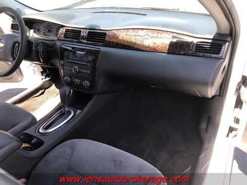 Used 2016 Chevrolet Impala LT image 21