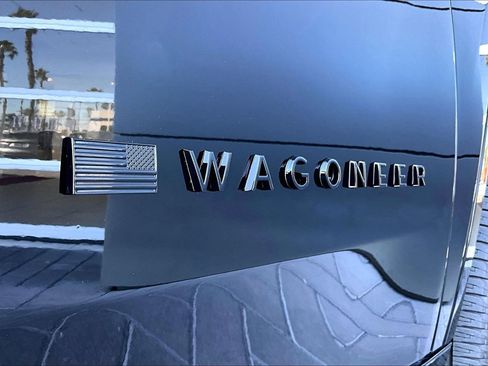 Used 2024 Jeep Wagoneer L Series II w/ Convenience Group I image 8
