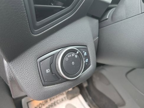 Used 2016 Ford Escape SE w/ Equipment Group 201A image 19