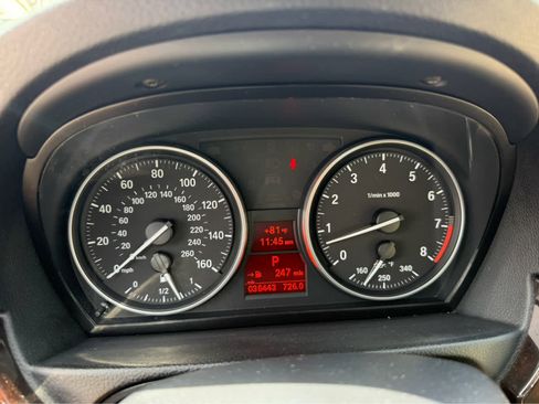 Used 2013 BMW 335i xDrive Coupe AWD/4WD image 8
