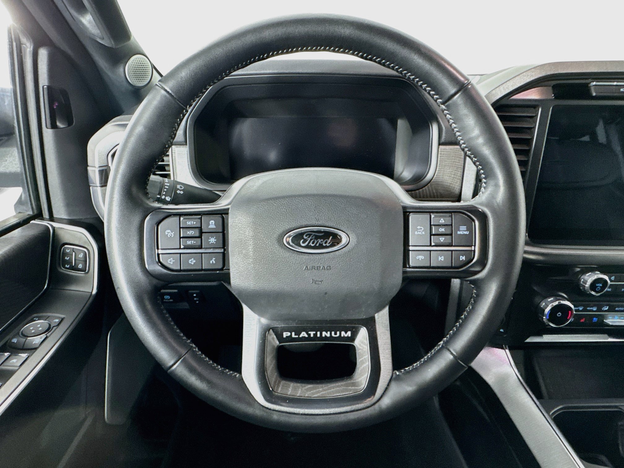 Used 2022 Ford F150 Platinum w/ Equipment Group 701A High AWD/4WD image 11