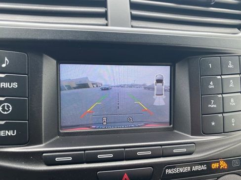 Used 2019 Ford Explorer XLT image 24