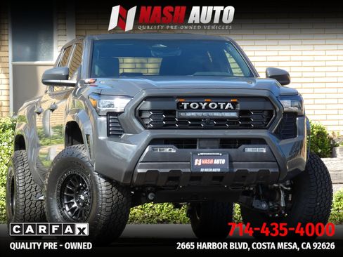Used 2026 Toyota Tacoma SR5 AWD/4WD image 3