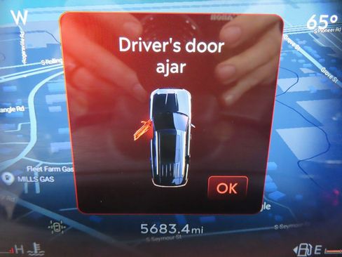 Used 2025 Lincoln Aviator Reserve w/ Equipment Group 201A image 13