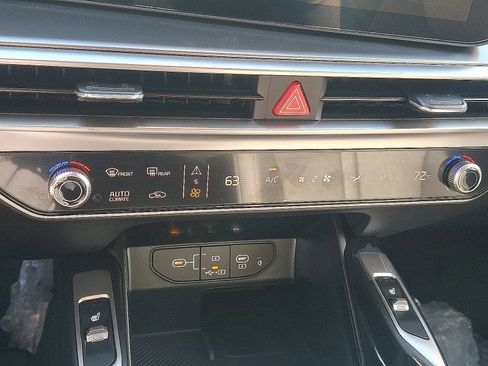 New 2026 Kia Sorento S image 16