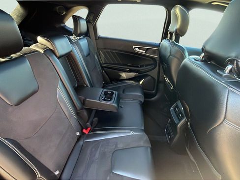 Used 2019 Ford Edge ST w/ Equipment Group 401A AWD/4WD image 18