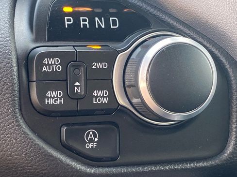 Used 2023 RAM 1500 Big Horn AWD/4WD image 17