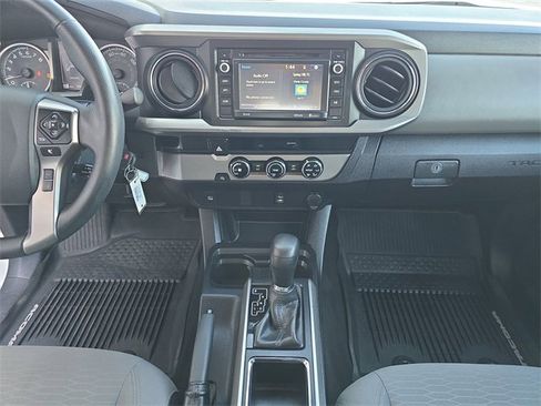 Used 2018 Toyota Tacoma SR5 image 14