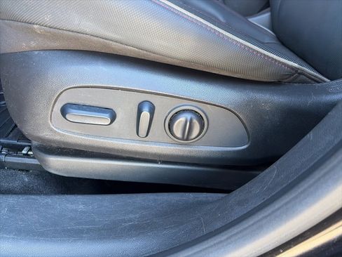 Used 2022 Chevrolet TrailBlazer RS w/ Technology Package image 21