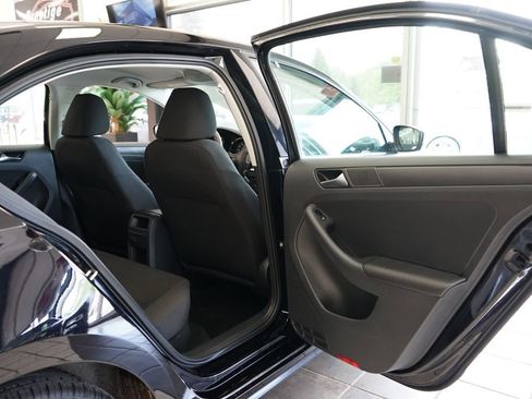 Used 2016 Volkswagen Jetta S FWD image 39