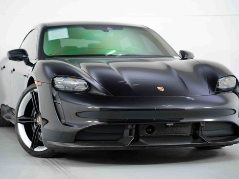 Used 2022 Porsche Taycan Turbo S image 4