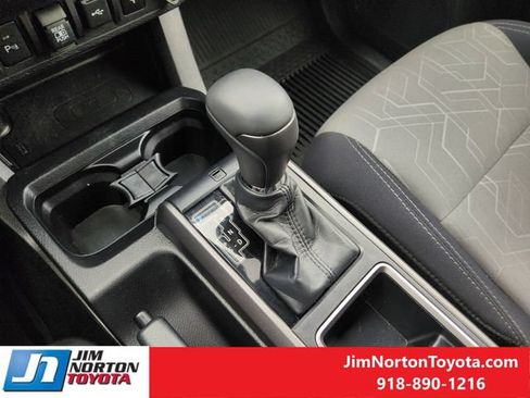 Used 2022 Toyota Tacoma TRD Sport w/ Technology Package RWD image 21