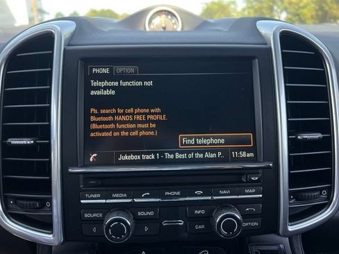 Used 2016 Porsche Cayenne AWD/4WD image 24