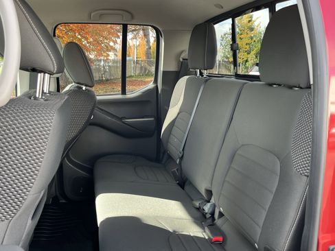Used 2019 Nissan Frontier PRO-4X image 16