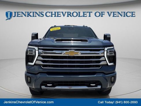 Used 2024 Chevrolet Silverado 2500 High Country w/ High Country Premium Package AWD/4WD image 12