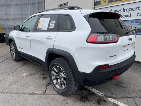 Used 2022 Jeep Cherokee Trailhawk image 3