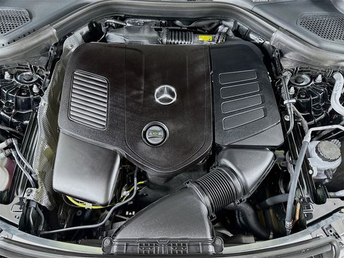 New 2026 Mercedes-Benz GLC 300 image 33