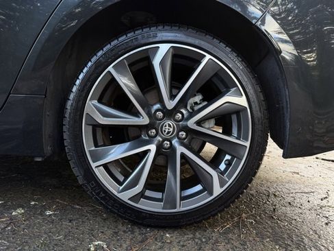 Used 2020 Toyota Corolla SE image 32