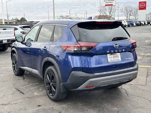 Certified 2023 Nissan Rogue SV w/ SV Premium Package image 6