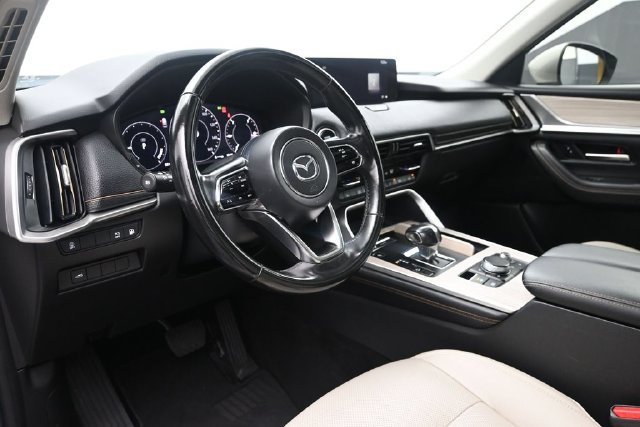 Used 2024 MAZDA CX-90 Plug-In Hybrid w/ Preferred AWD/4WD image 8