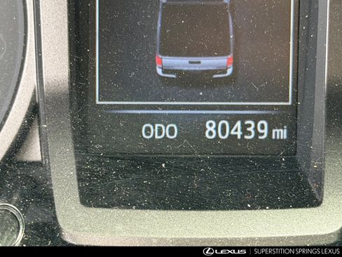 Used 2018 Toyota Tacoma TRD Sport image 7