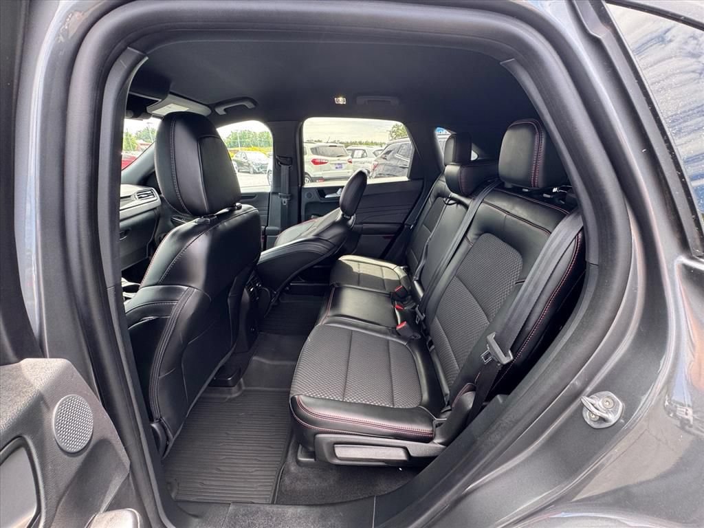 Used 2023 Ford Escape ST-Line Select w/ Tech Pack #2 AWD/4WD image 12
