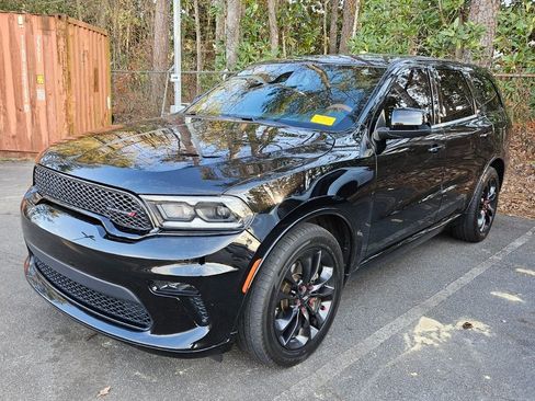 Used 2022 Dodge Durango SXT w/ Blacktop Package image 3