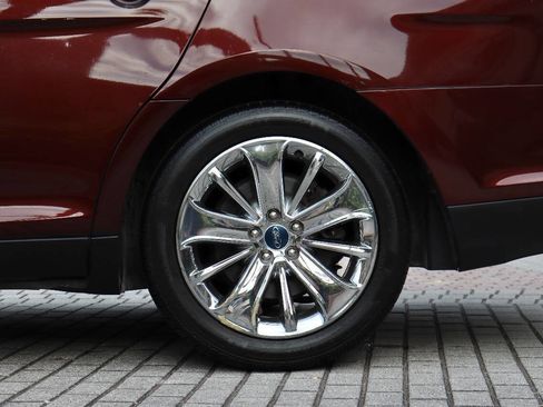 Used 2012 Ford Taurus Limited image 6