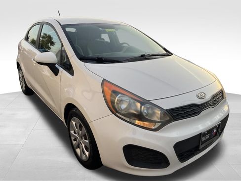 Used 2013 Kia Rio LX w/ PWR Pkg FWD image 3