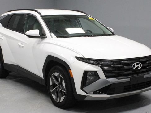 Used 2025 Hyundai Tucson SEL FWD image 1