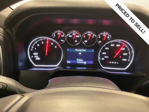 Used 2021 Chevrolet Silverado 1500 LT Trail Boss w/ Convenience Package II image 2