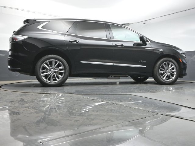Used 2024 Buick Enclave Avenir FWD image 41