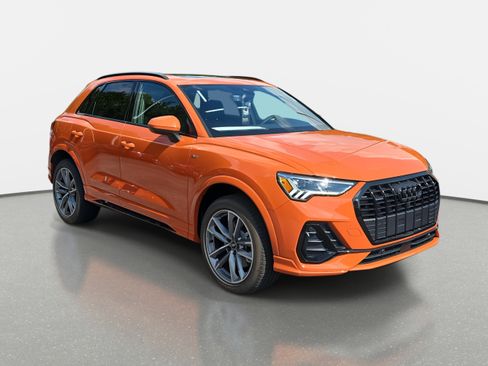 New 2025 Audi Q3 2.0T Premium image 3
