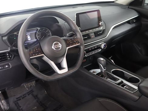 Used 2022 Nissan Altima 2.5 SV image 24