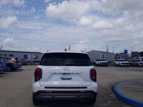 Used 2025 Hyundai Palisade SEL FWD image 6