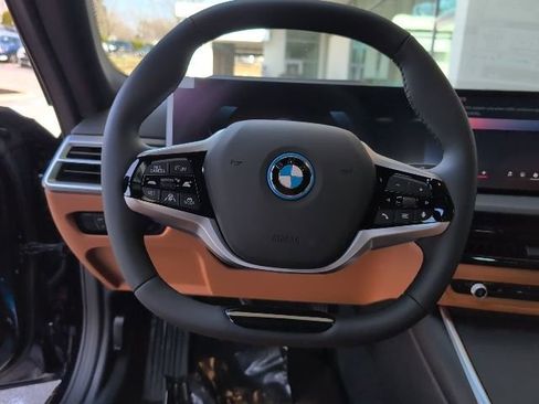 New 2026 BMW i4 xDrive40i image 18
