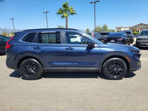 Used 2025 Honda CR-V Sport image 32