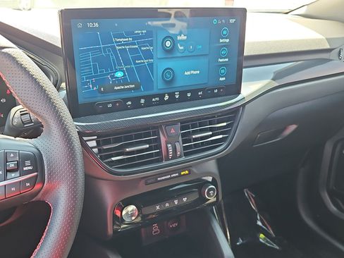 Used 2025 Ford Escape ST-Line w/ Tech Pack #1 FWD image 18