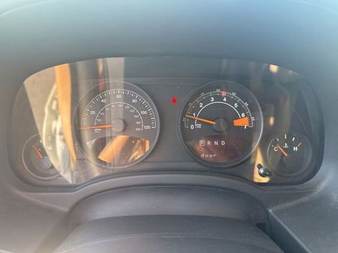 Used 2015 Jeep Patriot High Altitude FWD image 15
