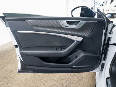 Used 2024 Audi RS 7 Performance image 18