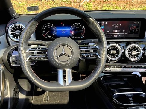 Certified 2024 Mercedes-Benz CLA 250 4MATIC image 5