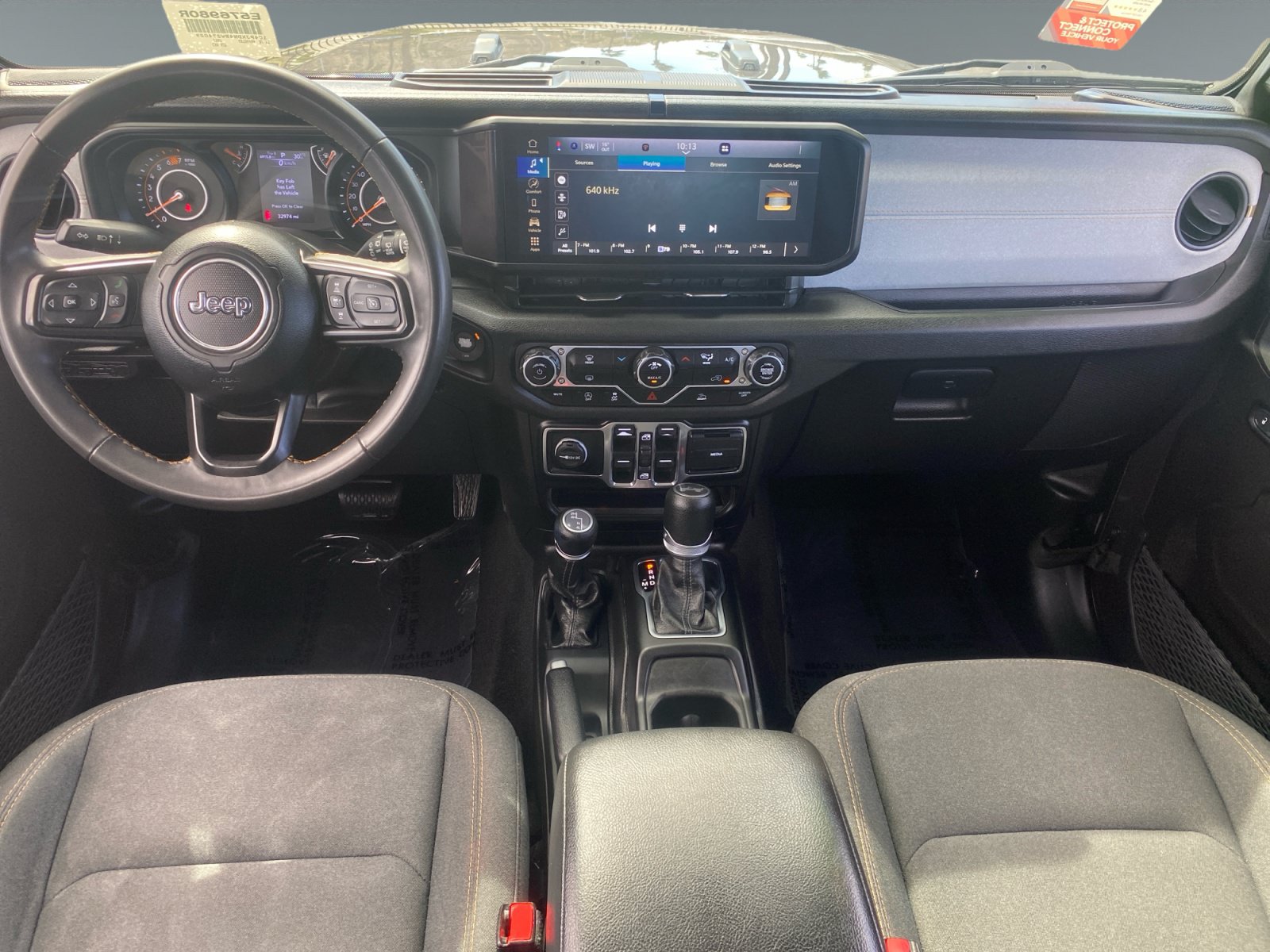 Used 2024 Jeep Wrangler Unlimited Sport AWD/4WD image 10