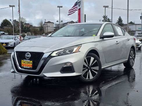 Used 2022 Nissan Altima 2.5 SV image 39