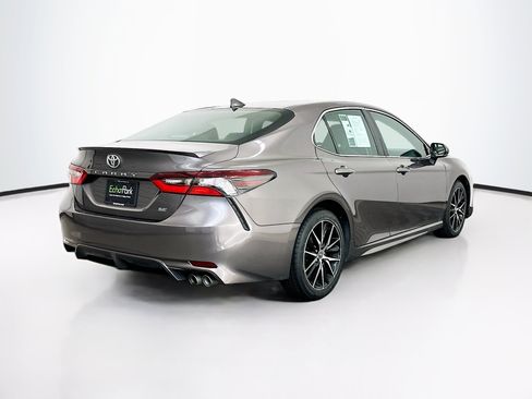 Used 2023 Toyota Camry SE FWD image 9