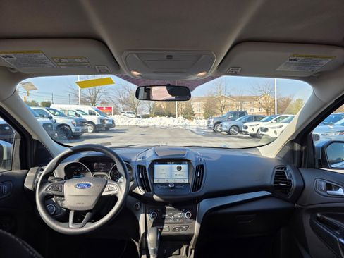 Certified 2019 Ford Escape SE image 11
