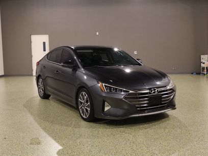 Used 2020 Hyundai Elantra Limited w/ Cargo Package (C1)