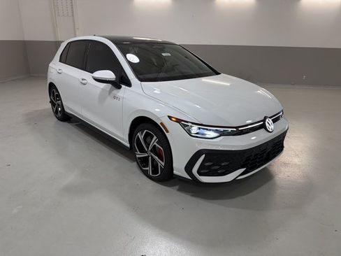 New 2026 Volkswagen GTI SE FWD image 4