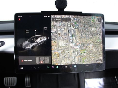 Used 2021 Tesla Model 3 Performance image 13